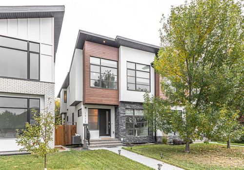 1912 23 Ave Nw, Calgary, AB, T2M1V8 | Card Image