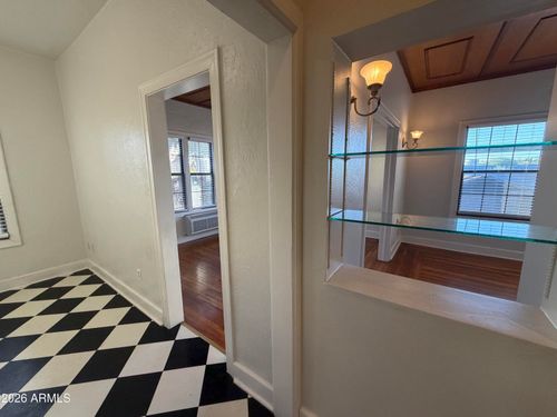 apt-8-902 E Palm Lane, Phoenix, AZ, 85006 | Card Image