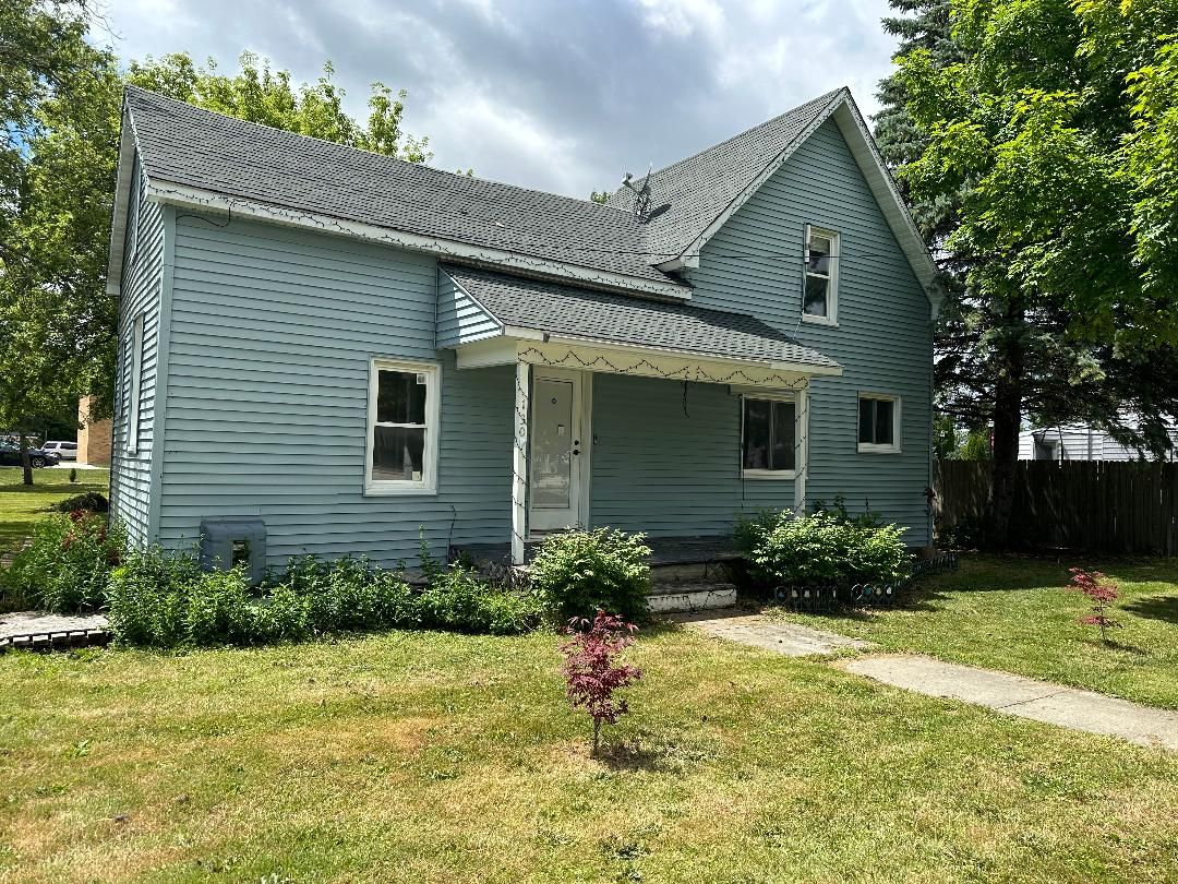 Johnson St, Merrill, MI 48637
