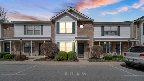 1818 Golden Oak Ct, Crown Point, IN, 46307 | Card Image