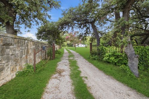 13285 Antonio Dr, Helotes, TX, 78023-3906 | Card Image