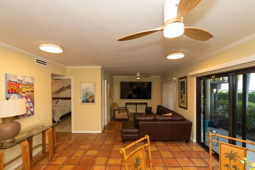 apt-2-300 Inlet Way, Palm Beach Shores, FL, 33404-6256 | Card Image