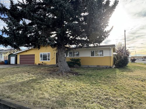 702 Elm Dr, Goldendale, WA, 98620-9217 | Card Image
