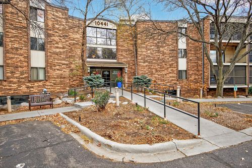 222-10441 Greenbrier Road, Hopkins, MN, 55305 | Card Image