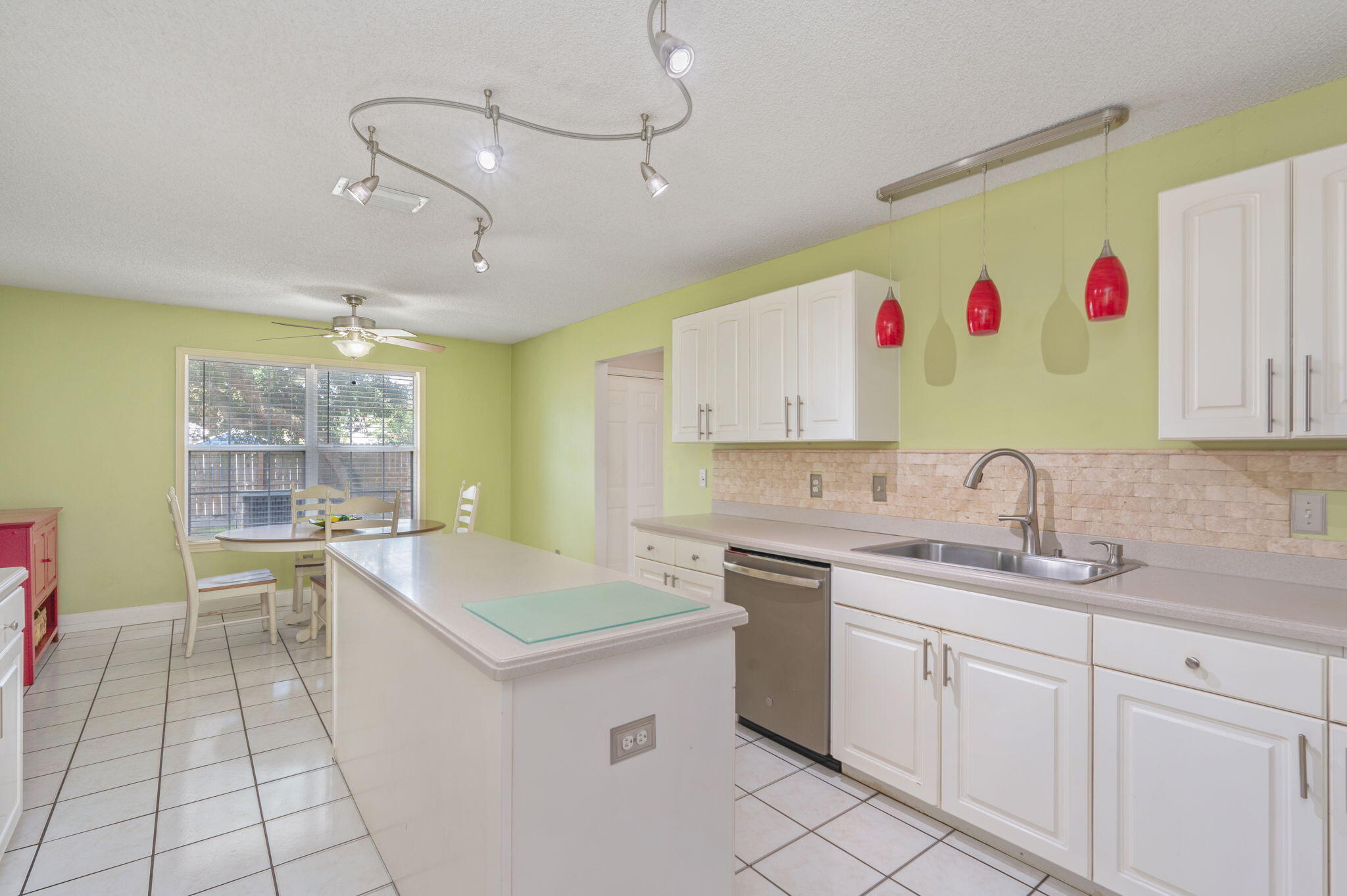 Residential in Mary Esther 5