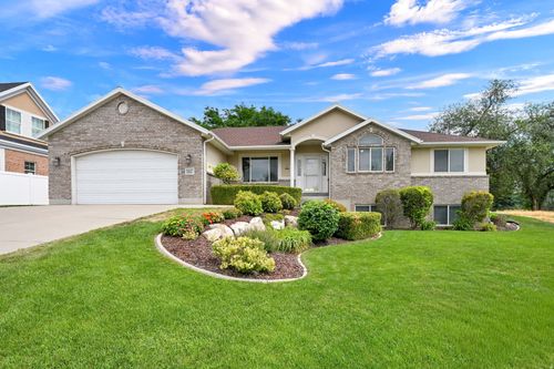 1047 S 750 E, Kaysville, UT, 84037-4057 | Card Image