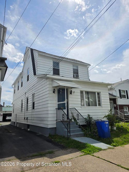 22 Marlboro Ave, Wilkes Barre, PA, 18702-1613 | Card Image