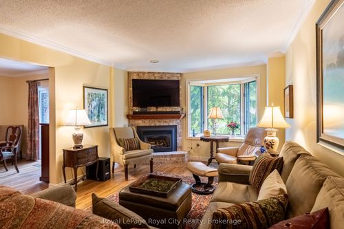 101-121 Waterloo Ave, Guelph, ON, N1H3H9 | Card Image