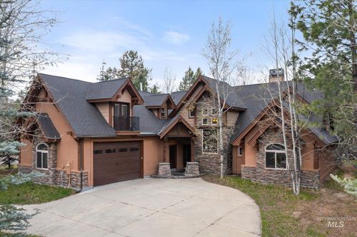 14 Pointe At Goldfork Ct, Donnelly, ID, 83615-5510 | Card Image