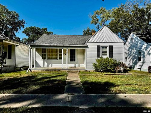 424 Anderson St, Centralia, IL, 62801-4302 | Card Image