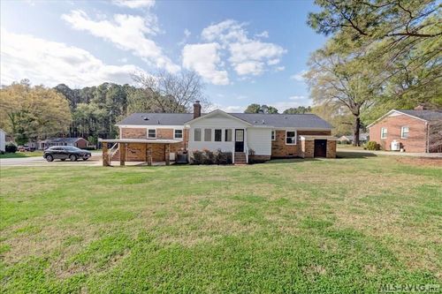 704 N. Lunenburg Ave, South Hill, VA, 23970 | Card Image