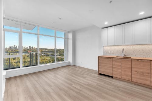 2406-2381 Beta Avenue, Burnaby, BC, V5C0P7 | Card Image