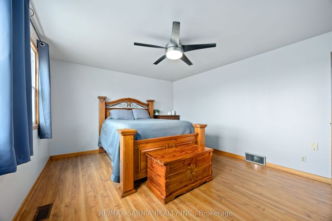 4186 Fairweather Rd, House other with 4 bedrooms, 2 bathrooms and 6 parking in Petrolia ON | Image 25