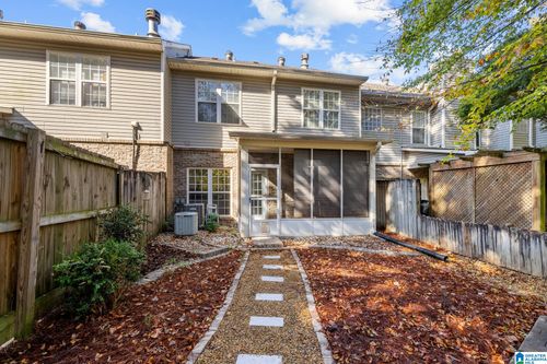 4088 River Walk Ln, VESTAVIA HILLS, AL, 35216-6813 | Card Image