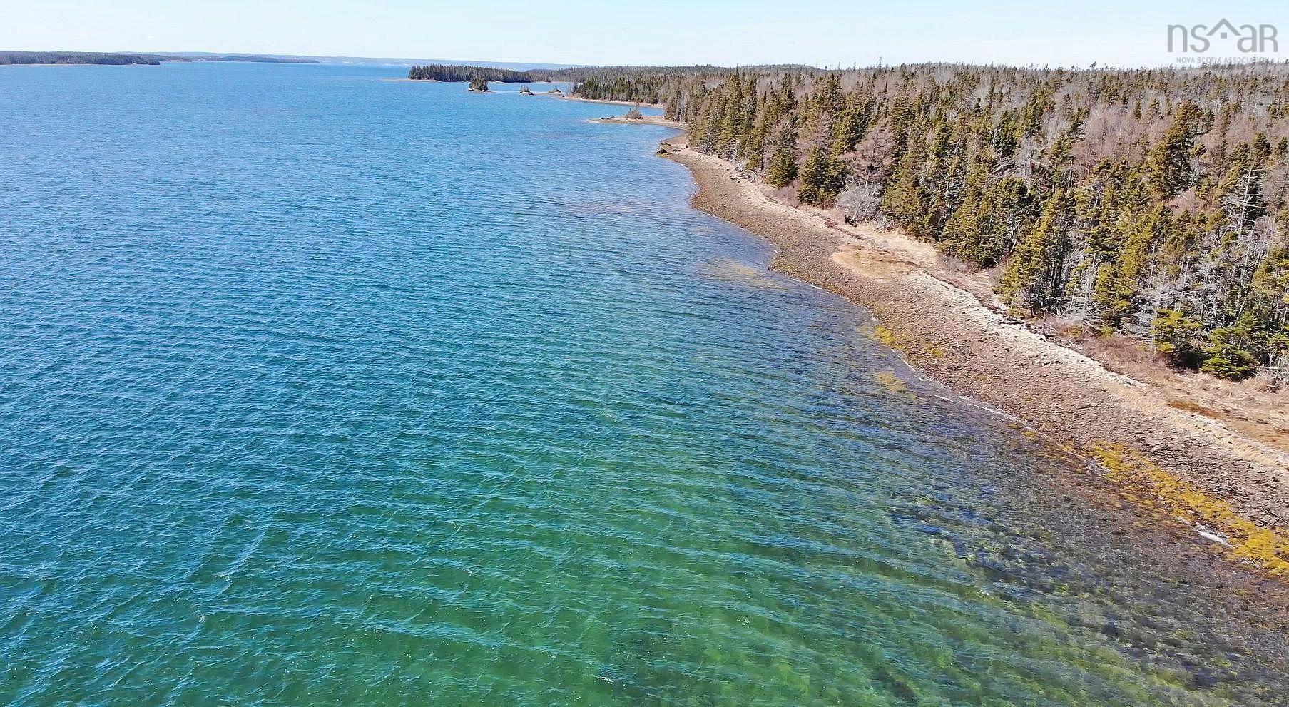 Land in Lennox Passage 5