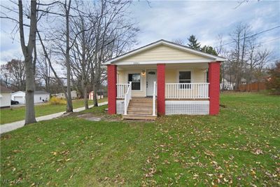 2841 Orchard Avenue Se, House other with 3 bedrooms, 1 bathrooms and null parking in Warren OH | Image 1