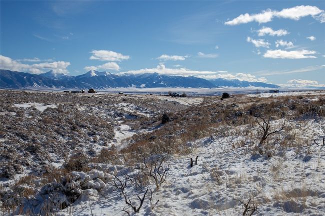 Property view of mountains | Image 39