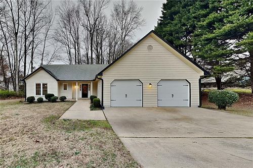 215 Hersfeld Ct, Johns Creek, GA, 30022-6031 | Card Image