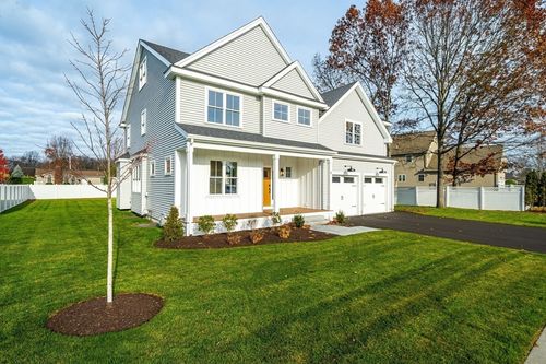 8 Callahan Dr, Woburn, MA, 01801-1993 | Card Image