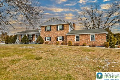 3705 Gloucester Dr, Bethlehem, PA, 18020-7509 | Card Image