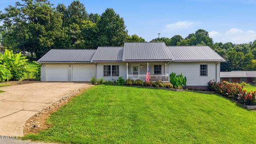 182 Young Rd, Johnson City, TN, 37604-3300 | Card Image