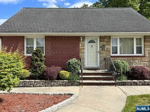 40 Oxford Ave, Saddle Brook, NJ, 07663-4508 | Card Image