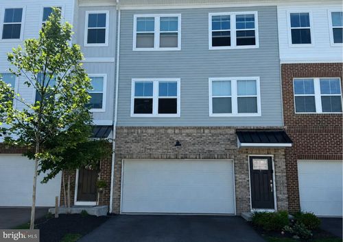 59 Four Leaf Dr, DOWNINGTOWN, PA, 19335-4052 | Card Image
