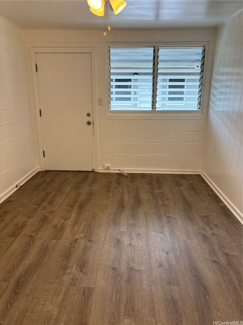 apt-f-927 Hausten St, Honolulu, HI, 96826-3012 | Card Image