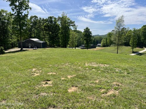 2916 Samples Rd, Louisville, TN, 37777 | Card Image