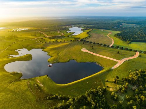 2622 Lakeland, Hillister, TX, 77624 | Card Image