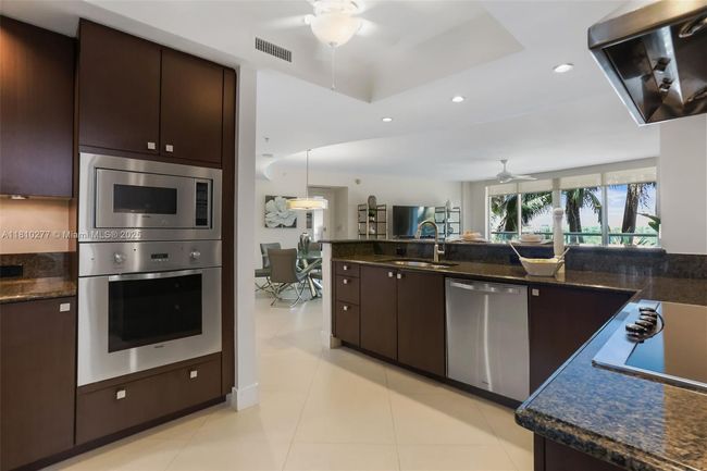 APT-508 - 1 N Ocean Blvd, Condo with 2 bedrooms, 2 bathrooms and null parking in Pompano Beach FL | Image 17