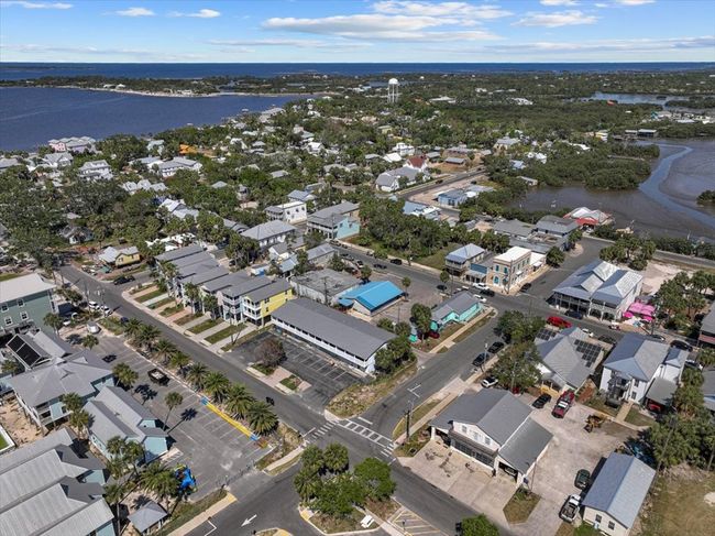 3 - 513 1 St St, Townhouse with 2 bedrooms, 2 bathrooms and null parking in CEDAR KEY FL | Image 23