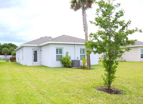 517 Cherimoya St, Fort Pierce, FL, 34981-5311 | Card Image