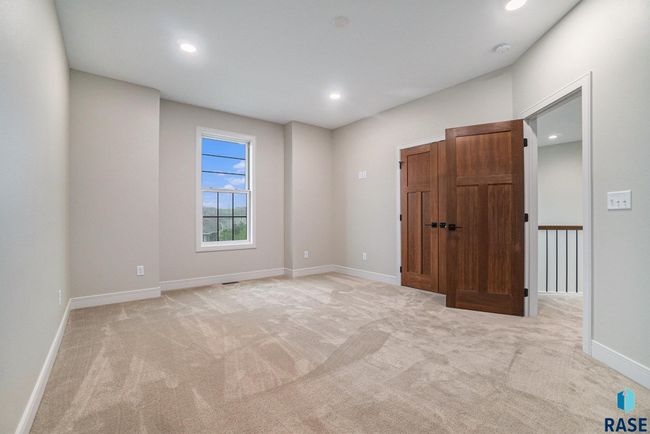 8607 W Shoreline Pl, Townhouse with 3 bedrooms, 3 bathrooms and null parking in Sioux Falls SD | Image 17