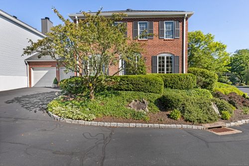 75-75 Bank St, New Canaan, CT, 06840-6203 | Card Image