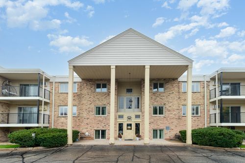 7e-4351 Parklawn Ave, Edina, MN, 55435-6605 | Card Image