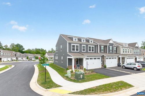 1630 Koch Ct, CHARLOTTESVILLE, VA, 22911-5654 | Card Image
