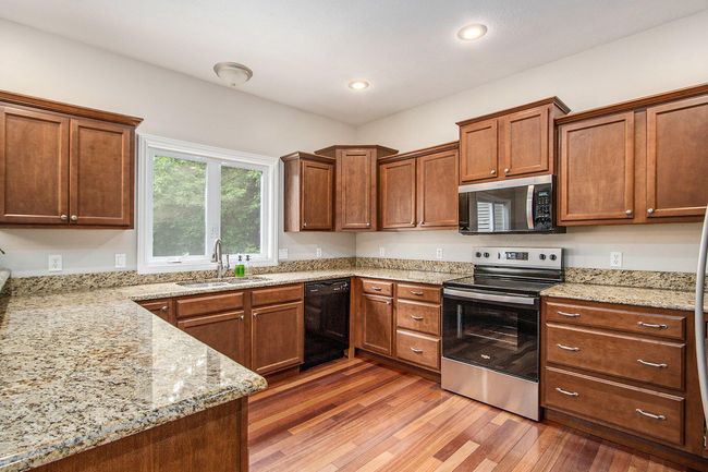 7049 3 Rd St, House other with 4 bedrooms, 4 bathrooms and null parking in Mattawan MI | Image 11