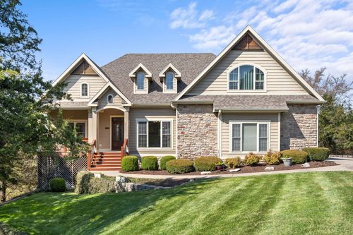 512 Silverwood Pl, Branson West, MO, 65737-9272 | Card Image