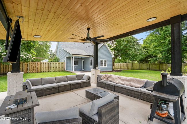 111 Fieldcrest Dr, House other with 4 bedrooms, 3 bathrooms and 4 parking in Hampstead NC | Image 51