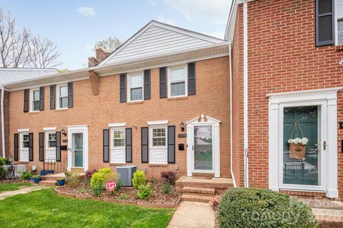 8308 Knights Bridge Rd, Charlotte, NC, 28210-5754 | Card Image