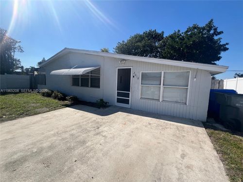 0-2010 N 61st Ave, Hollywood, FL, 33024-4204 | Card Image