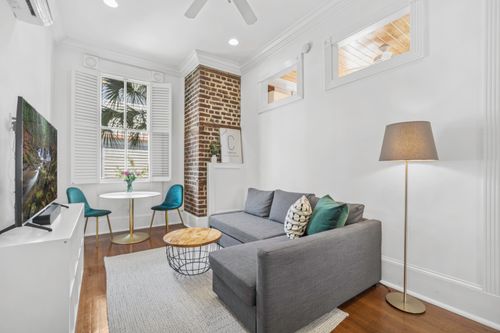 apt-3-33 Pitt St, Charleston, SC, 29401-1322 | Card Image