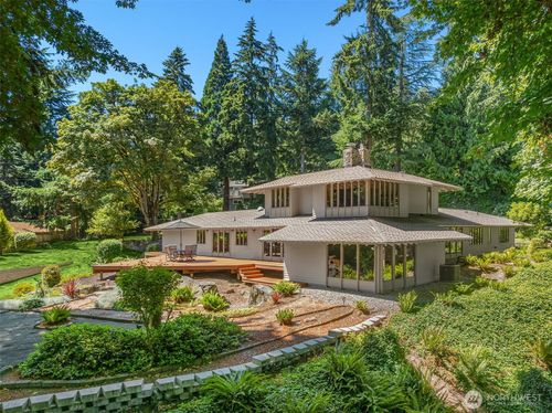 6815 E Mercer Way, Mercer Island, WA, 98040-5445 | Card Image