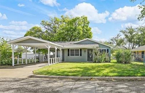 208 D St, Whitesboro, TX, 76273-1317 | Card Image