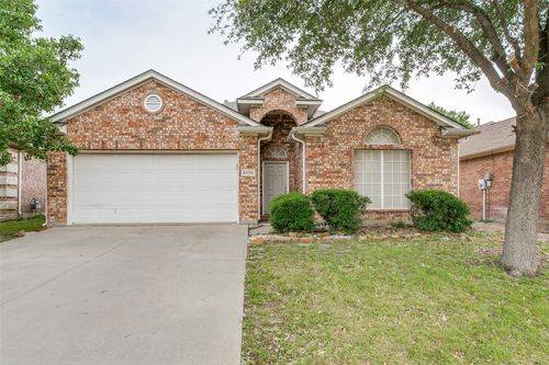 2605 Silver Hill Dr, Fort Worth, TX, 76131-2086 | Card Image