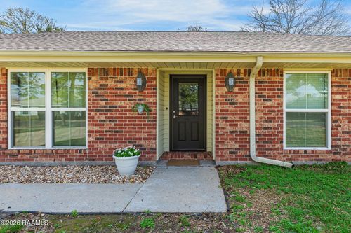 113 Weeks Dr, Youngsville, LA, 70592-5635 | Card Image