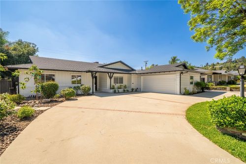 205 N Hacienda Ave, Glendora, CA, 91741-3969 | Card Image
