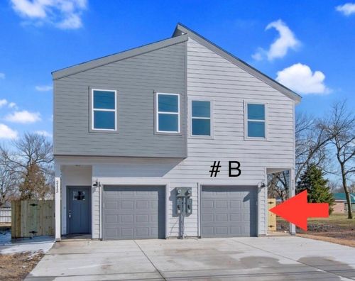 b-2113 Wright St, Greenville, TX, 75401-3243 | Card Image