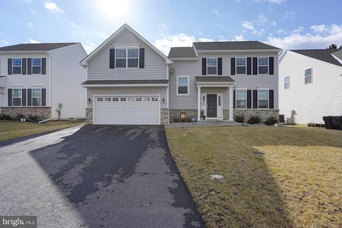 110 Petrelia Dr, HONEY BROOK, PA, 19344-8739 | Card Image